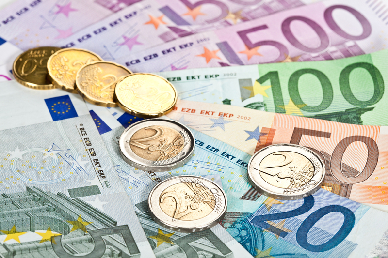 Euro Noten u. Münzen